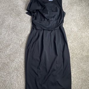 Black fitted dress with bow